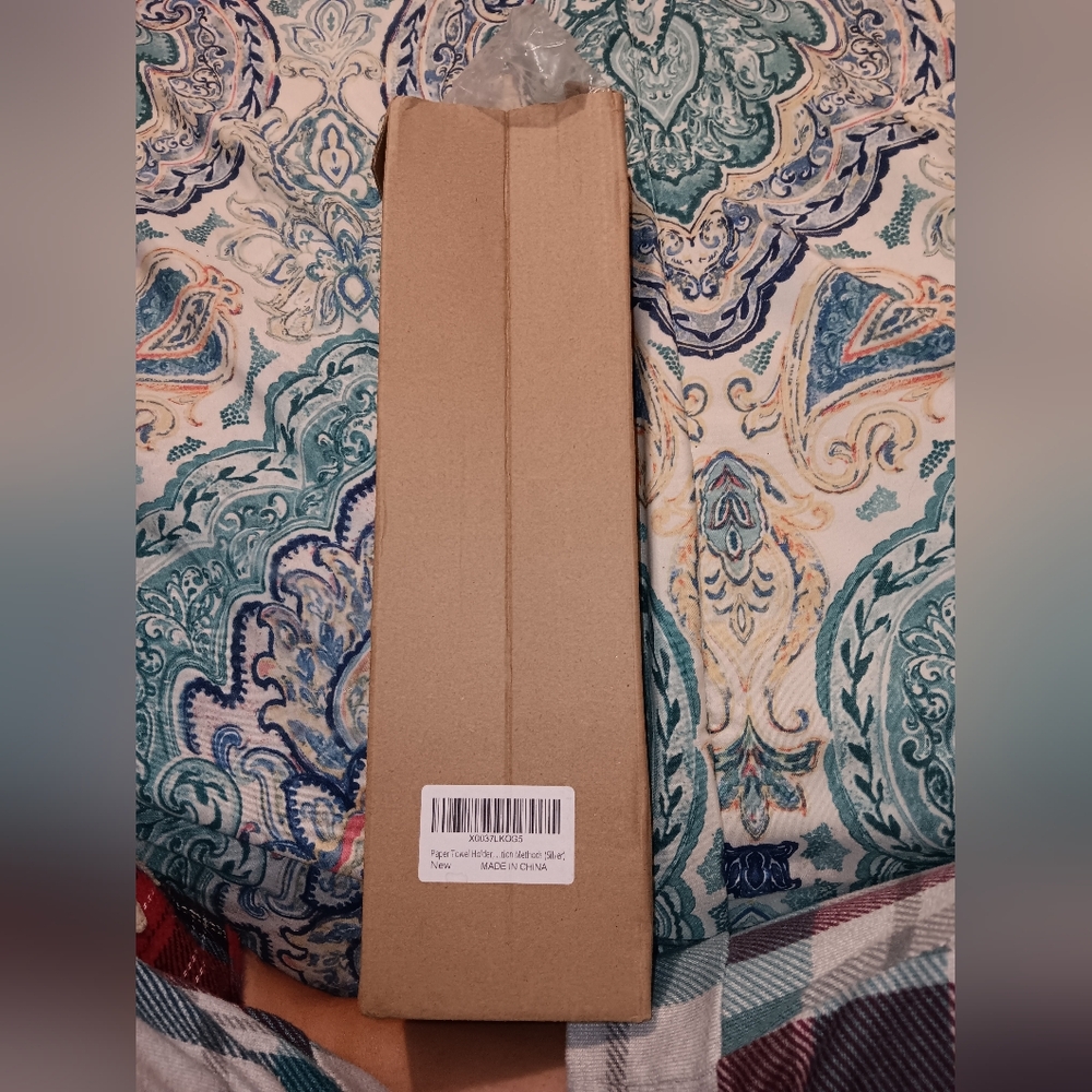 Paper towel holder